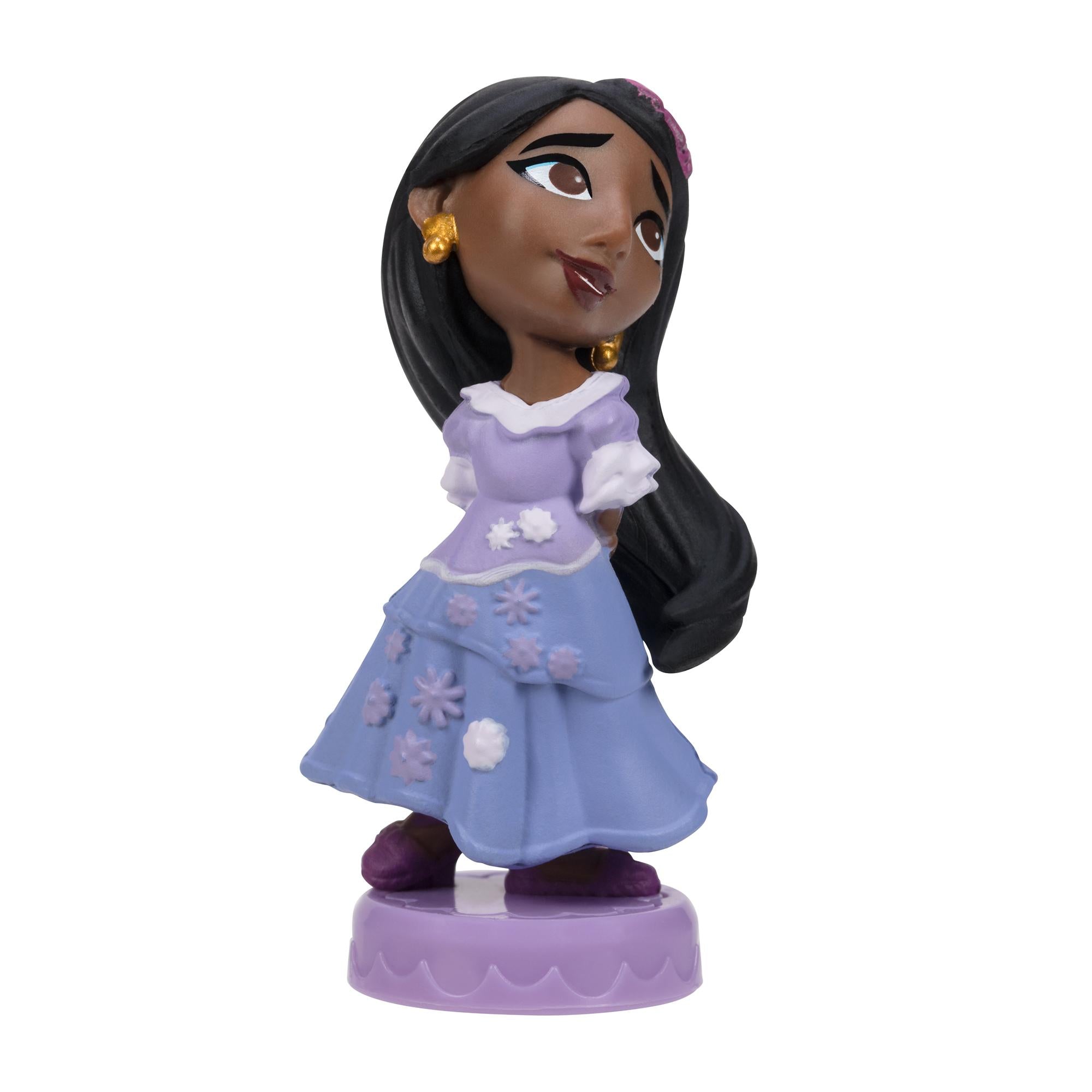 Disney Encanto Madrigal Family Collectible Figurine Gift Pack