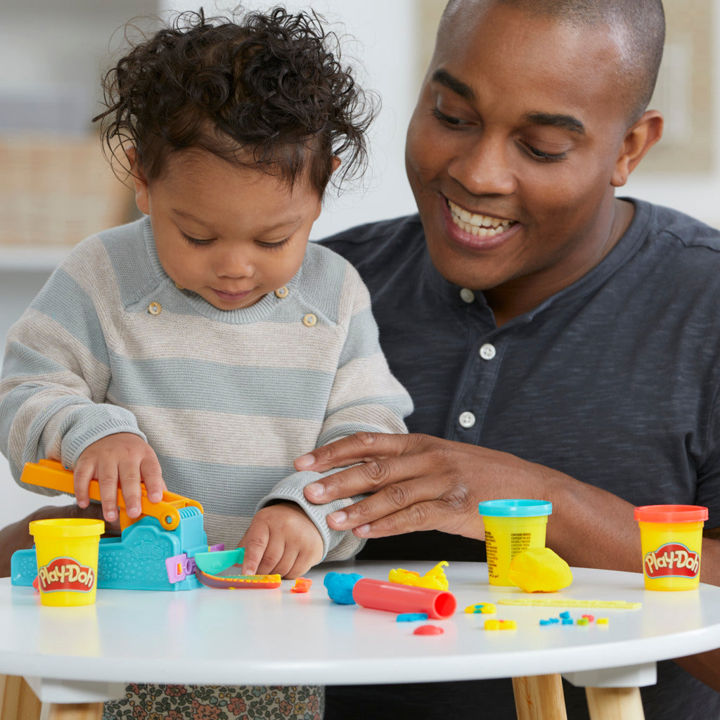 Play-Doh Fun Factory Starter Set - Ideal for 3+ Year Olds with Creative Play