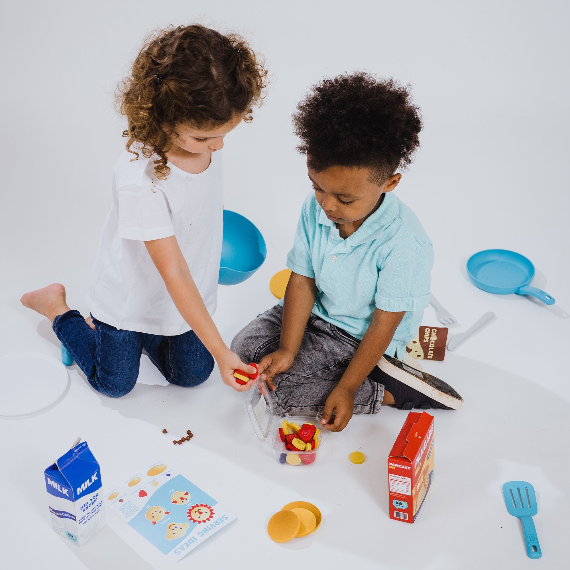 28-Piece Tasty Junior Pancake Preparation and Serving Set