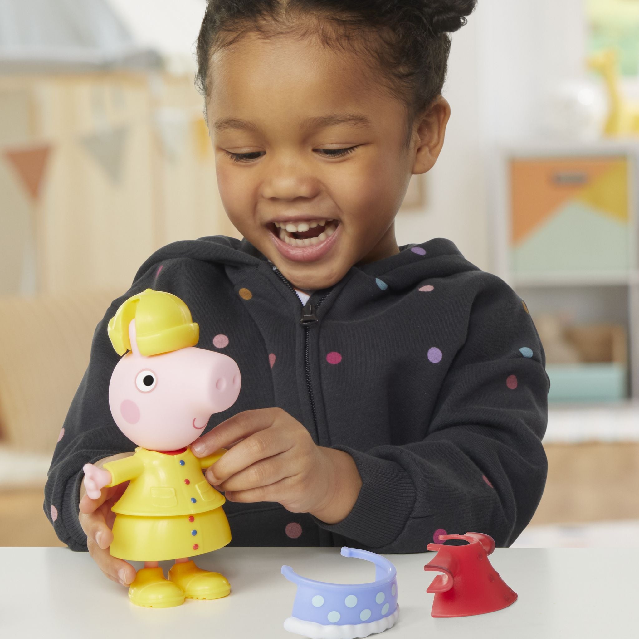 Hot! Peppa Pig 6-Inch Dress-Up Figure