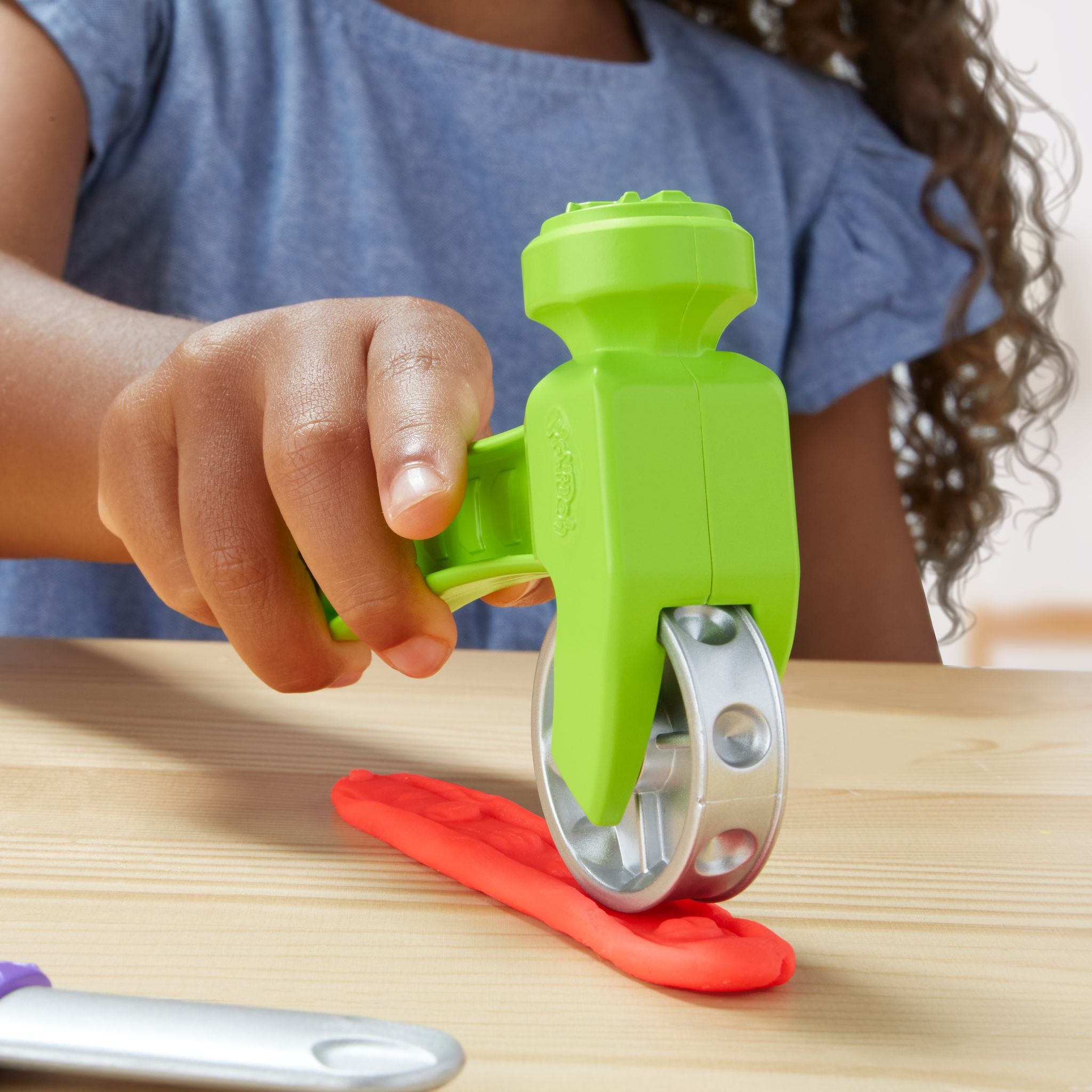 Hot Deal! Play-Doh Tool Bench with Stamp & Saw