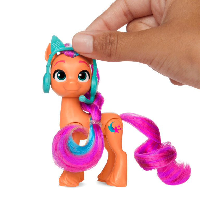 Sunny Starscout My Little Pony Articulated Rolling Scooter Toy