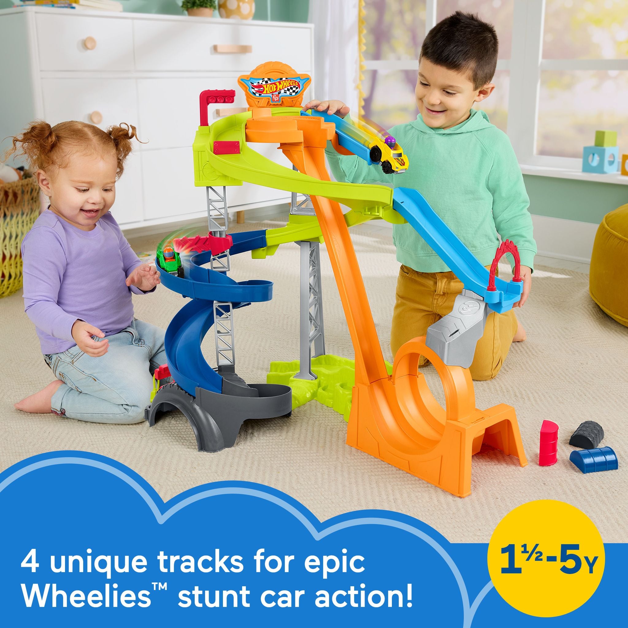 Fisher-Price Little People's Hot Wheels Spiral Stunt Speedway - Ideal for Toddler Racing Fun