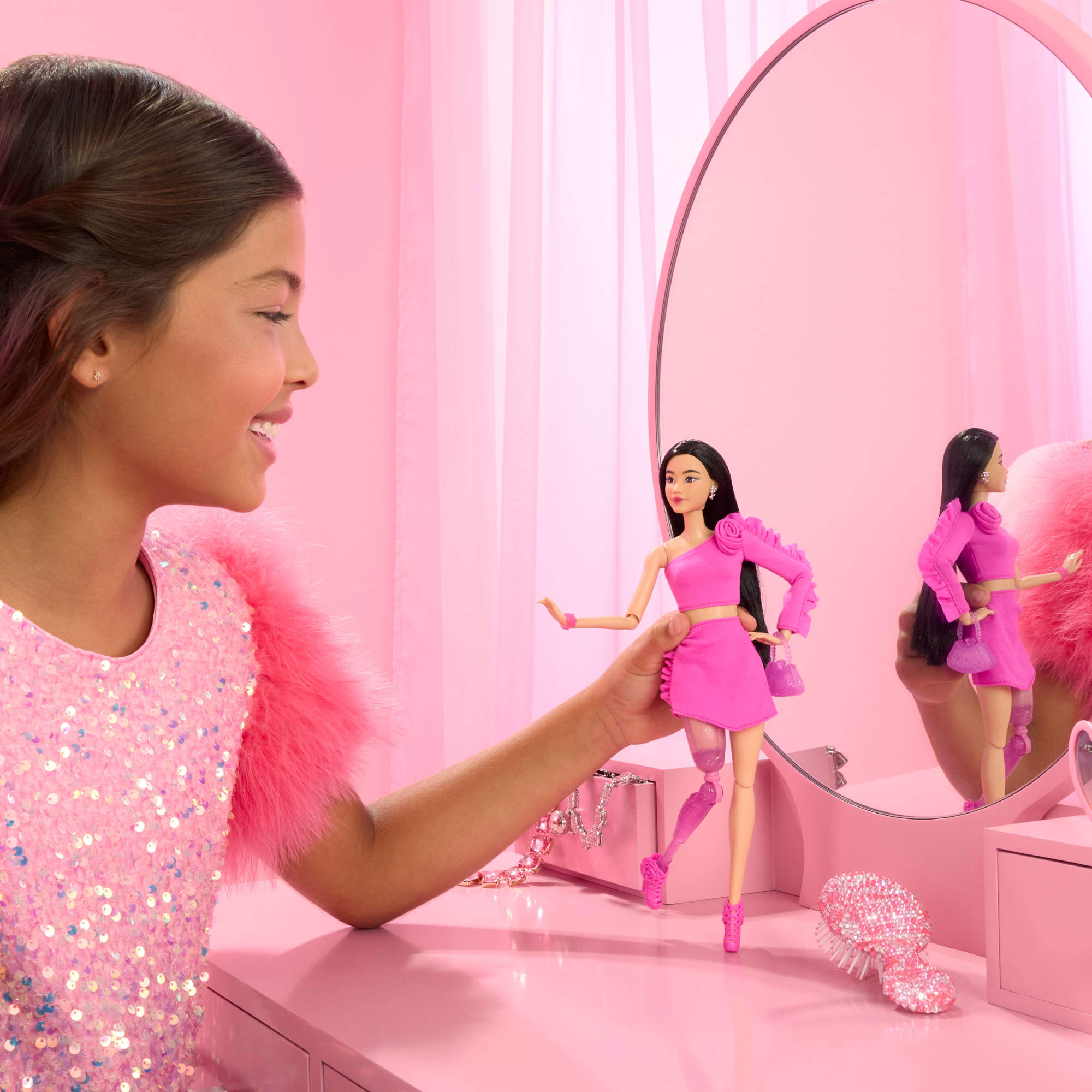Hot Sale! Barbie Deluxe Fashion Doll #2 - Ideal for Kids and Collectors