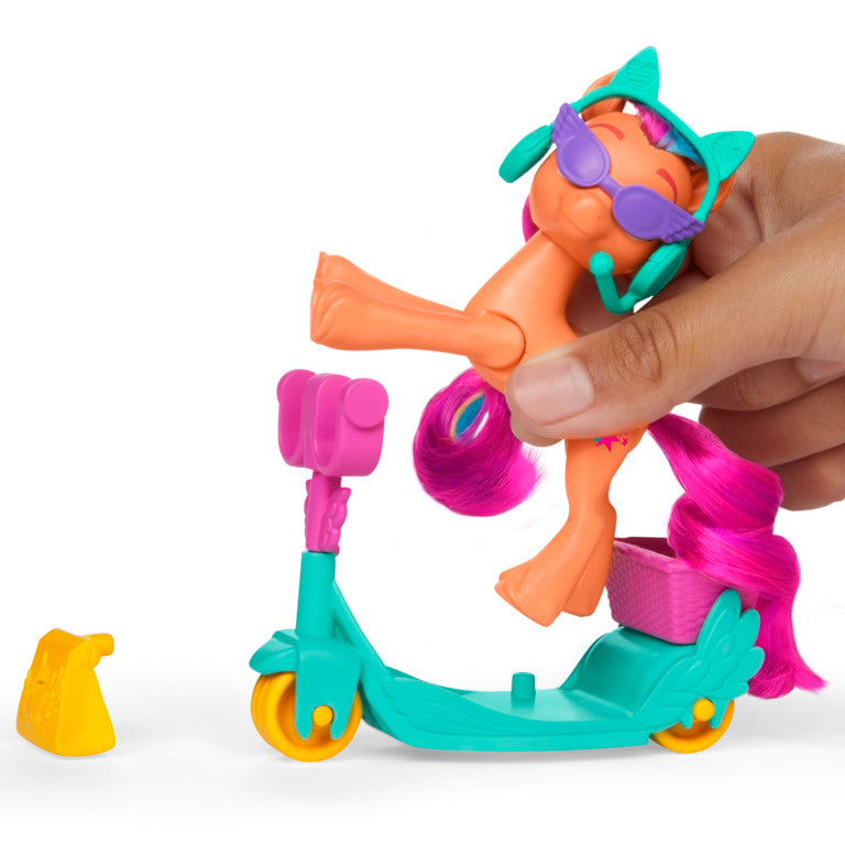 Sunny Starscout My Little Pony Articulated Rolling Scooter Toy