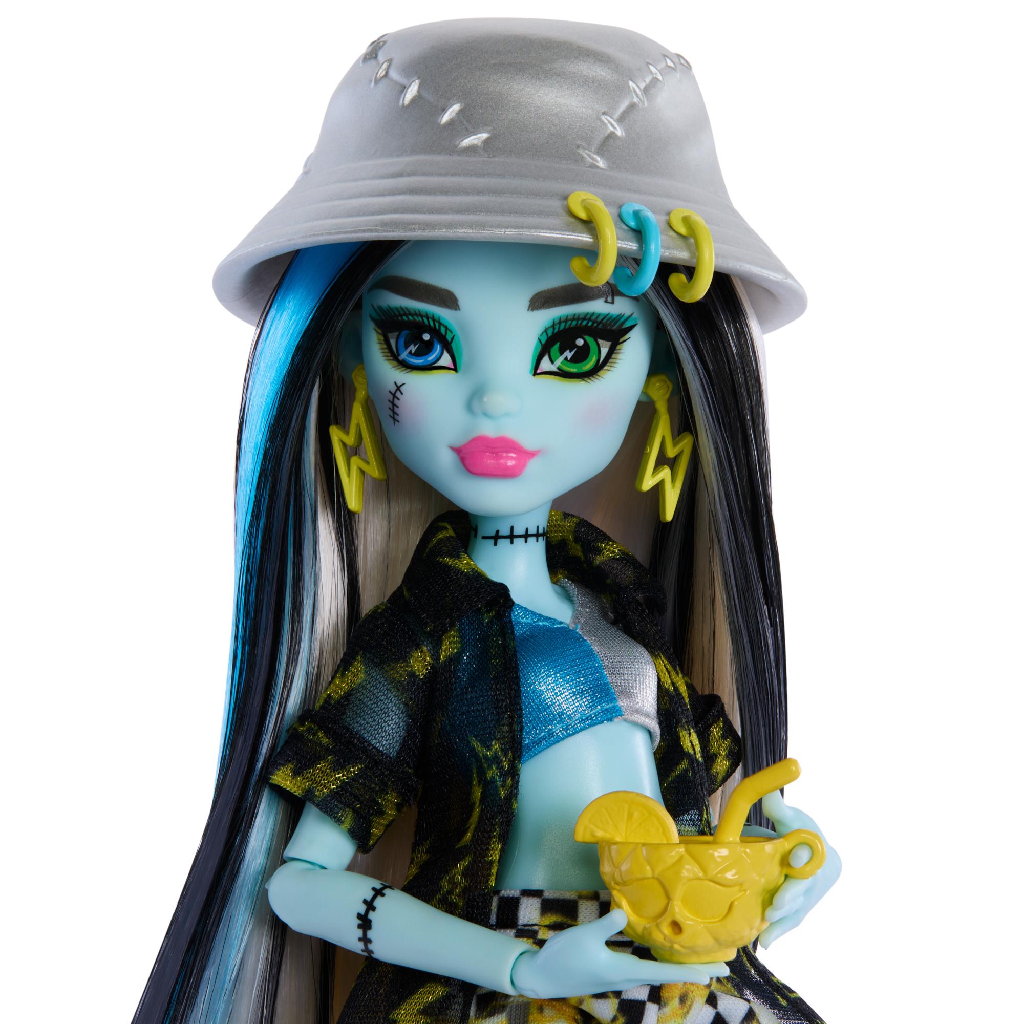 Hot Deal! Monster High Frankie Doll for Scare-Adise Island Vacation
