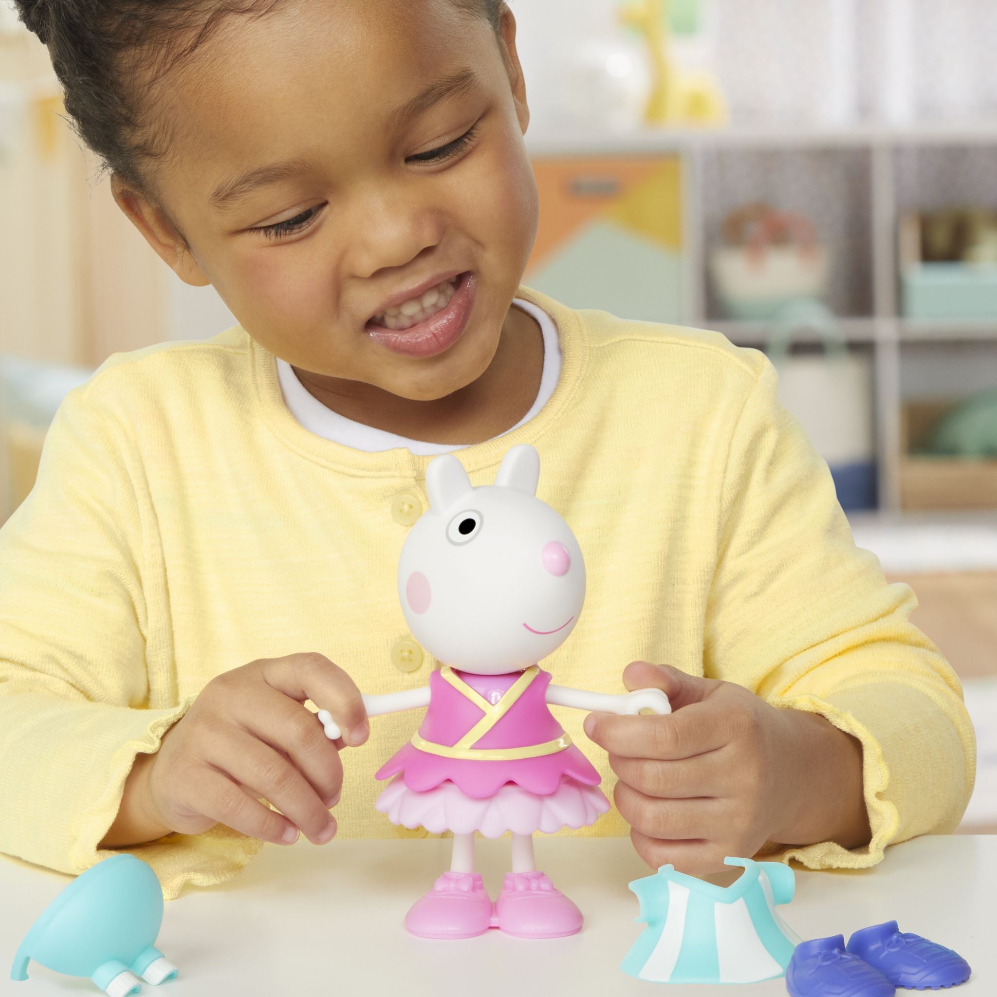 Adorable 6 - Inch Peppa Pig Dress - Up Figure: Suzy Sheep with 6 Fashion Accessories