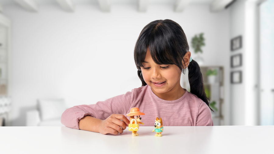 Limited-Time Offer! Bluey Beach Themed 2-Pack S9 Figures - Beach Day Fun