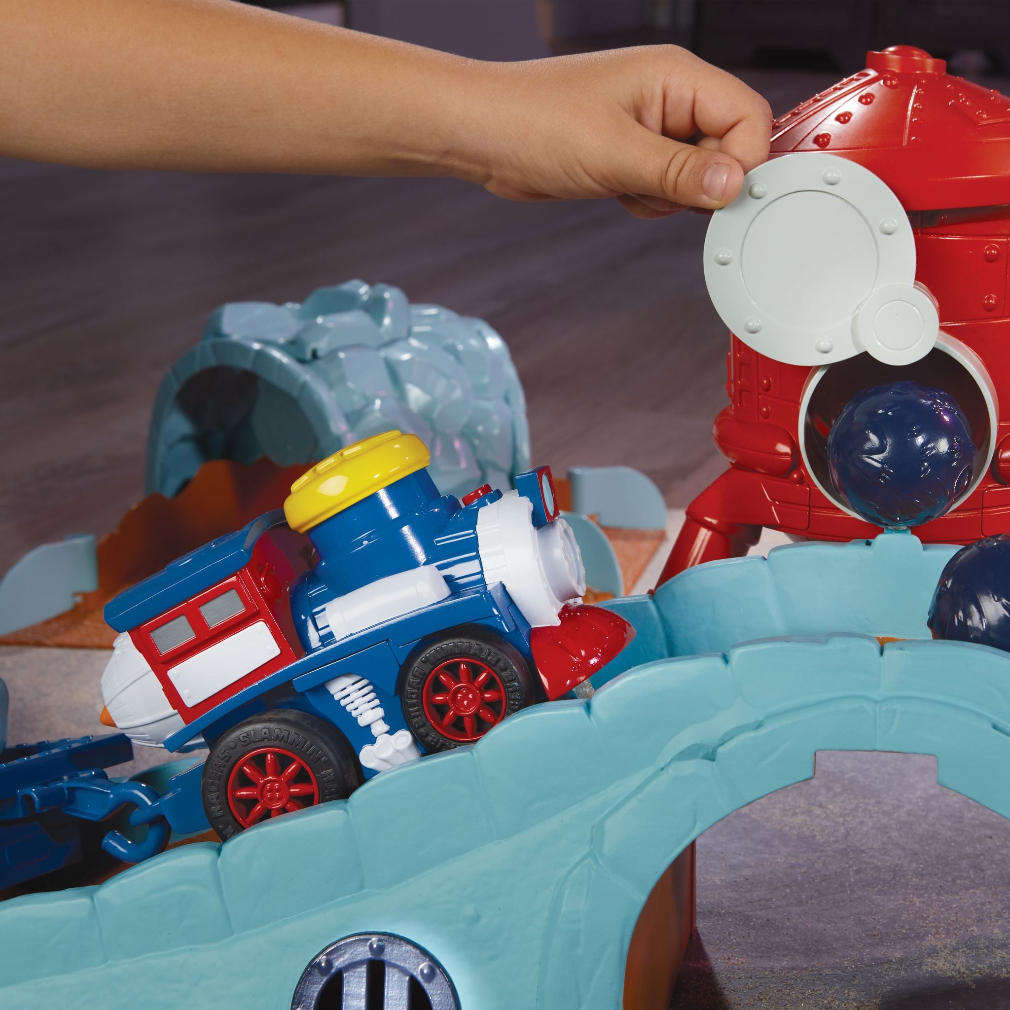 Little Tikes Slammin' Racers: Ultimate Runaway Railroad Playset