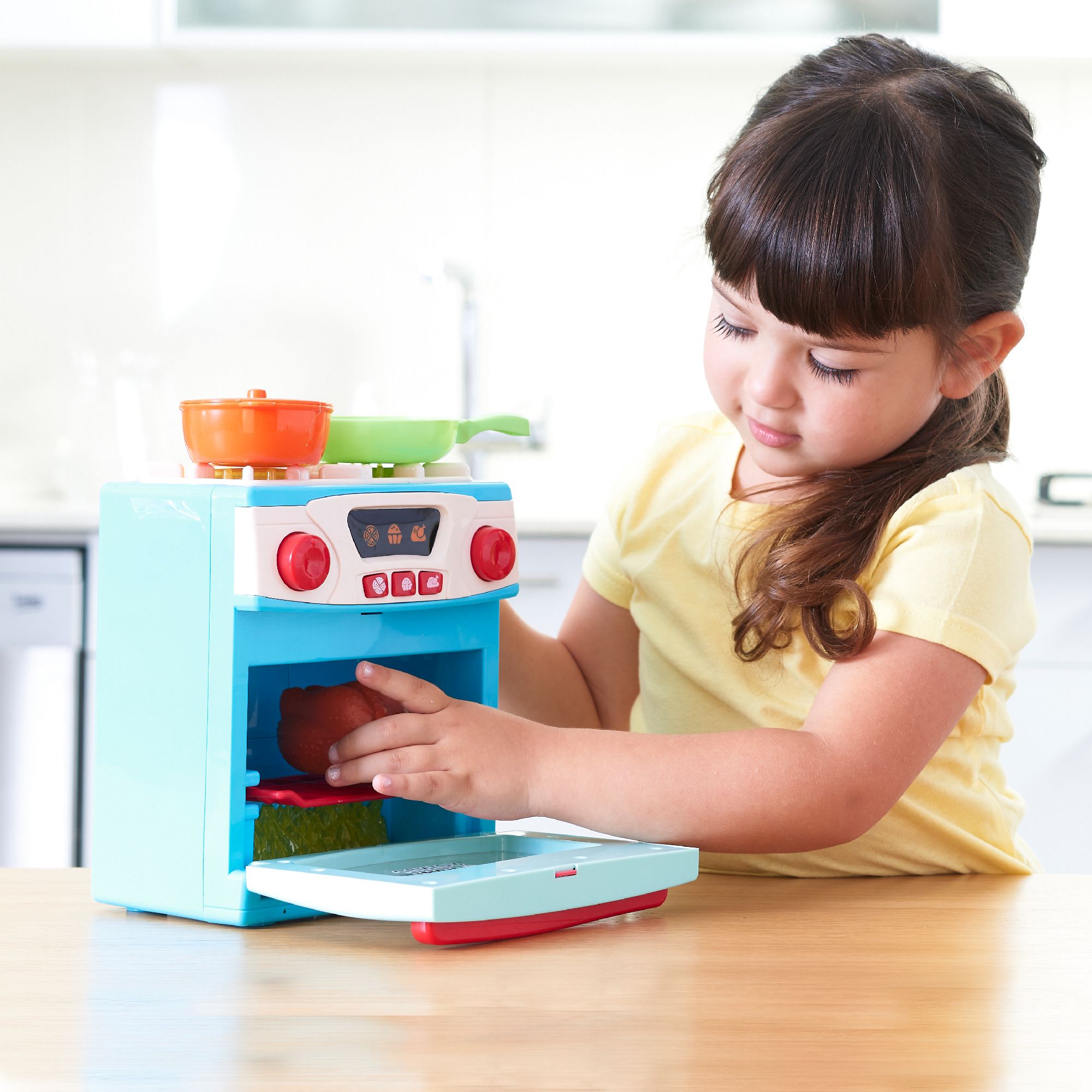 Hot Deal! Tasty Junior Set: Battery - Powered Pretend Oven for Young Bakers