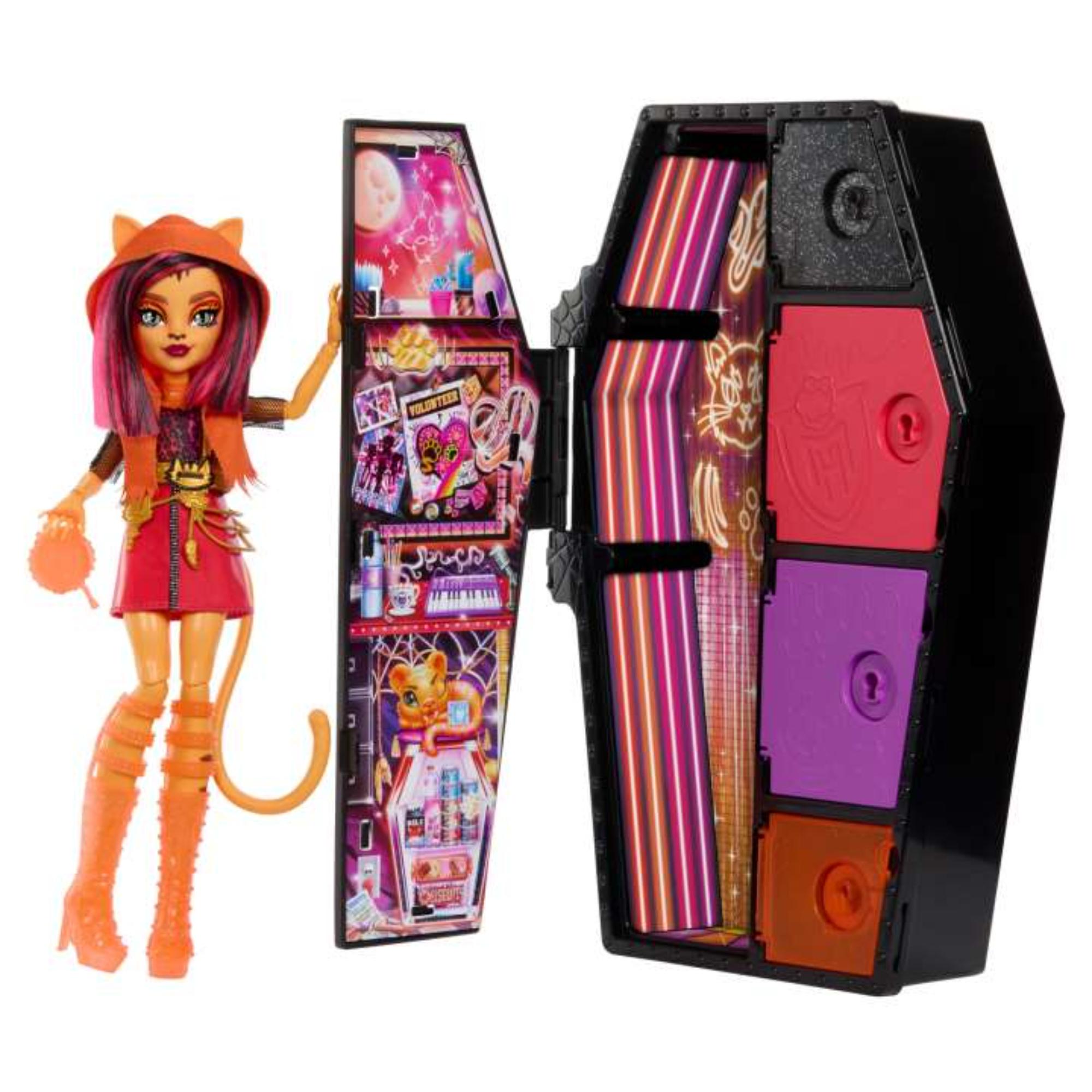 Monster High Skulltimate Secrets Neon Frights Fluorescent Toralei Doll Set