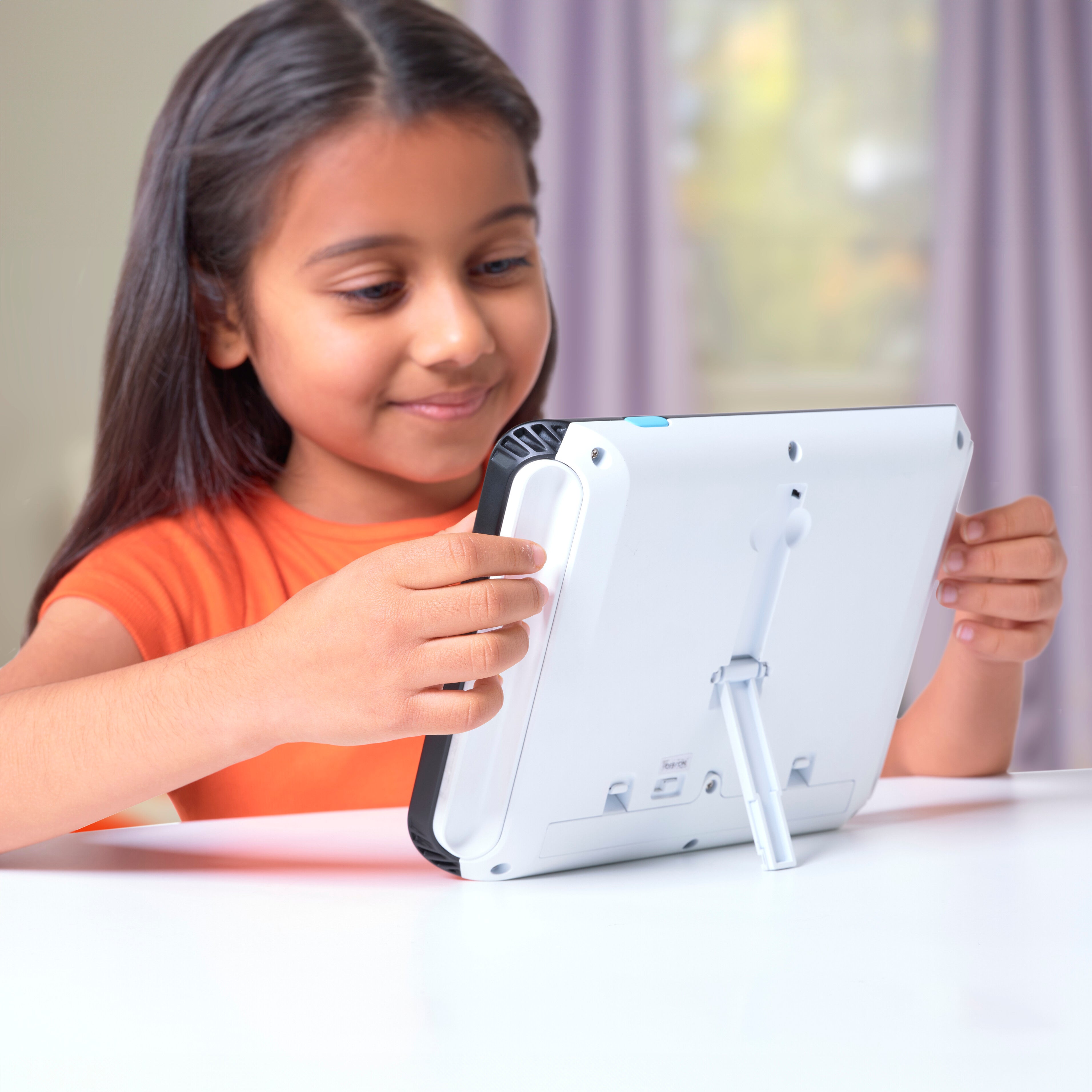 Hot Sale! TOMY Lights Alive Megasketcher - A Creative Drawing Toy for Kids