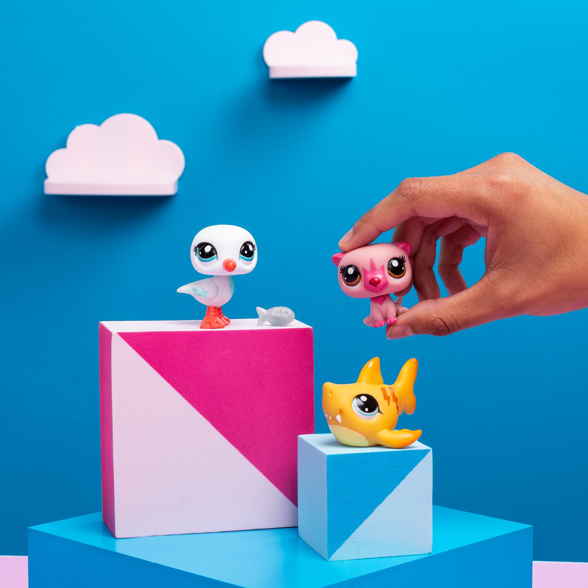 Hot Deal: Littlest Pet Shop 3-Pack Trio in Tube with Assorted Styles