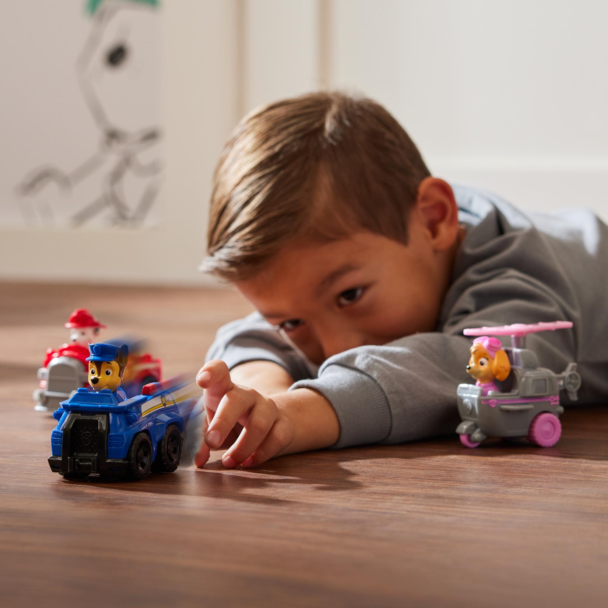 PAW Patrol Deluxe Rescue Racers - Chase: Collectible Toy Cars