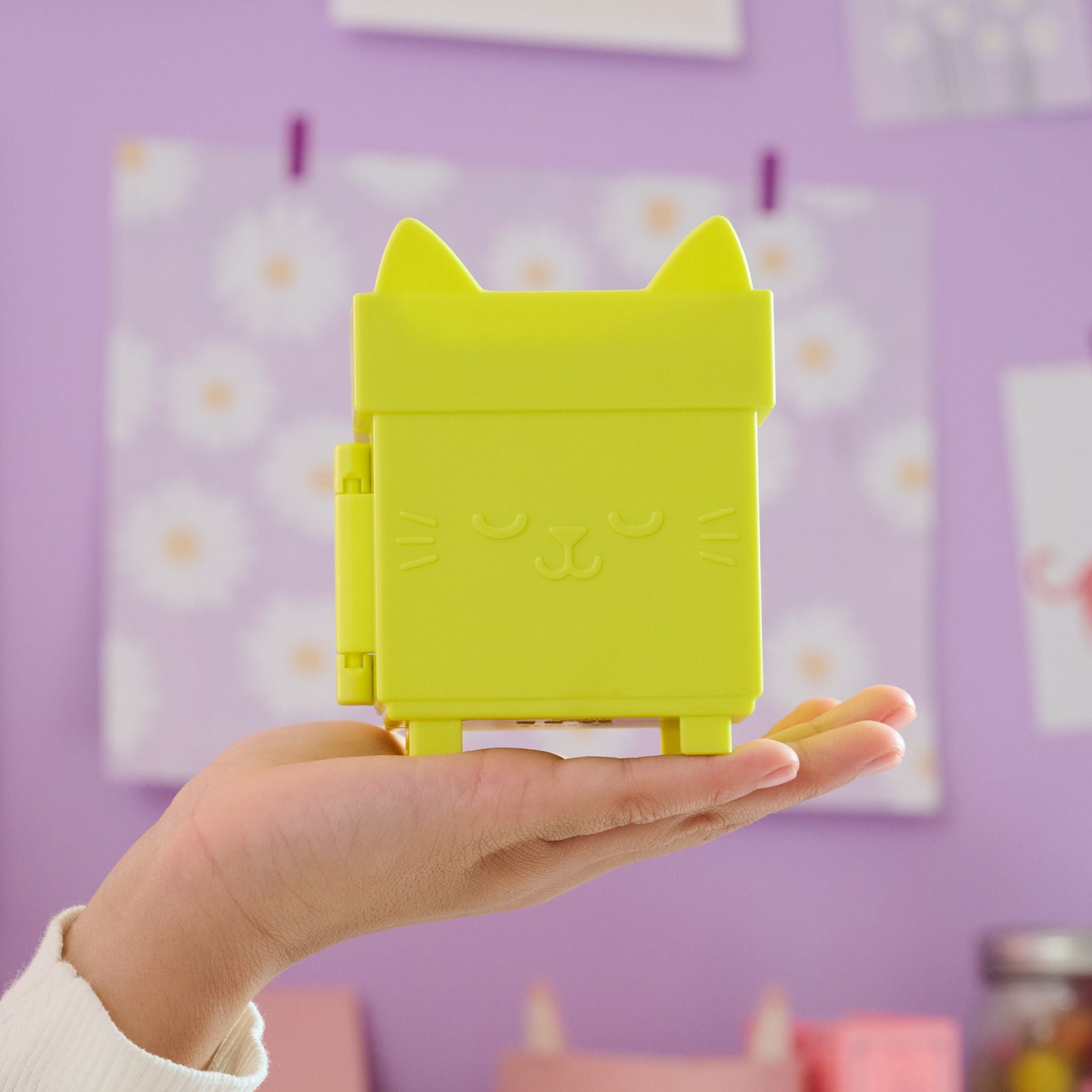 Gabby's Dollhouse Dj Catnip Clip - On Mini Playset for Adventure - Loving Kids