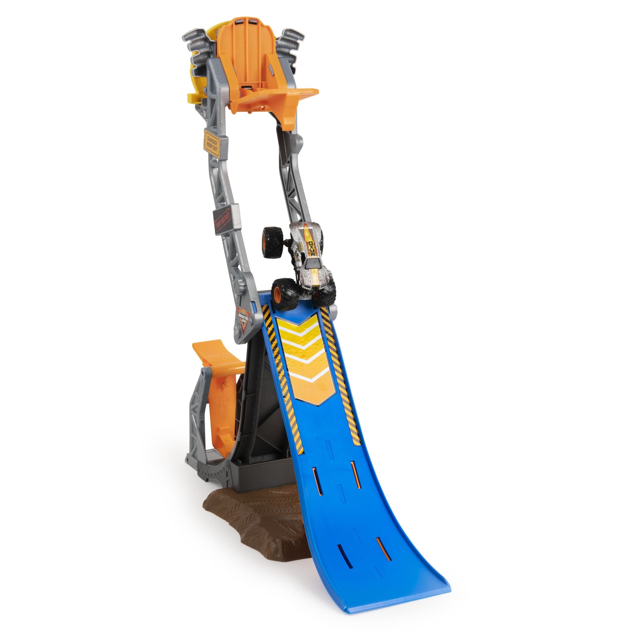 Monster Jam Max - D Break Free Playset: Exclusive 1:64 Scale for Epic Fun