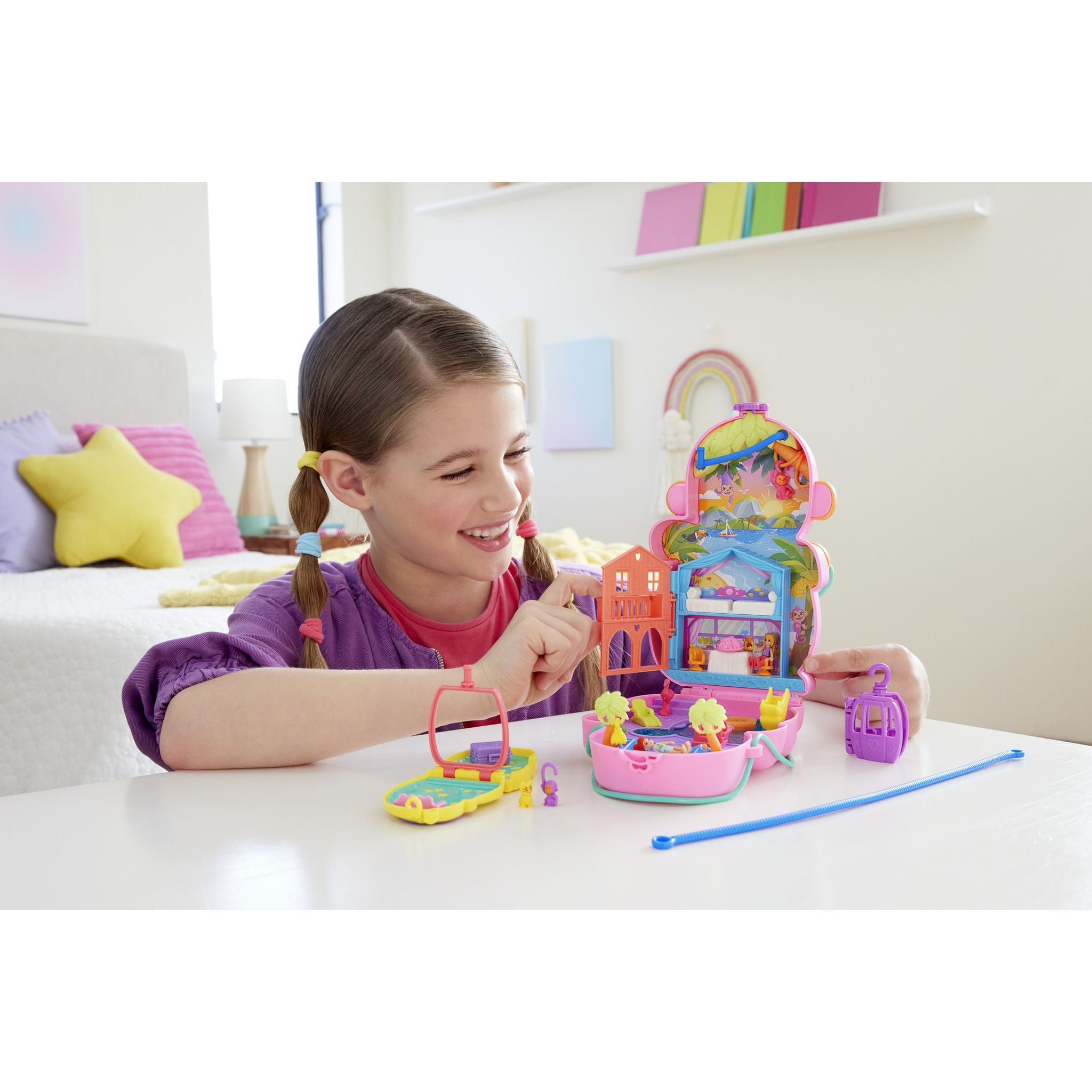 Hot Sale! Polly Pocket Wearable Compact Set with Momma Monkey & Baby Dolls