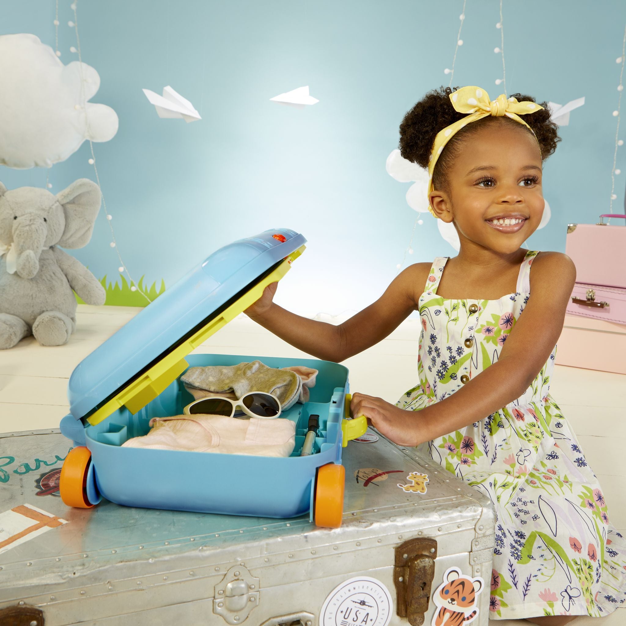 Little Tikes Educational Play Suitcase - Ideal for Learning & Fun for Kids Aged 3+