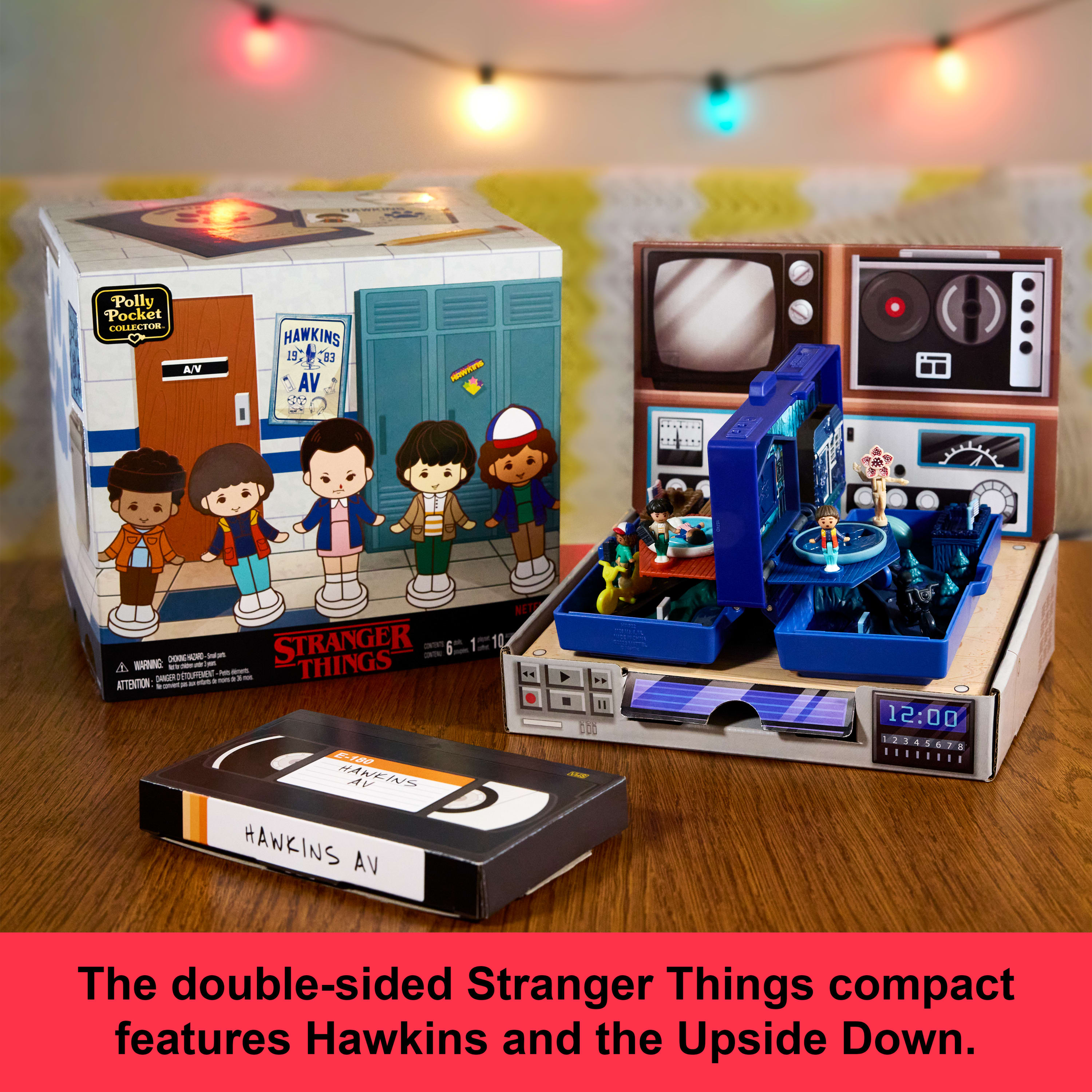 Polly Pocket Stranger Things Dual - Sided Walkie - Talkie - Shaped Compact Set