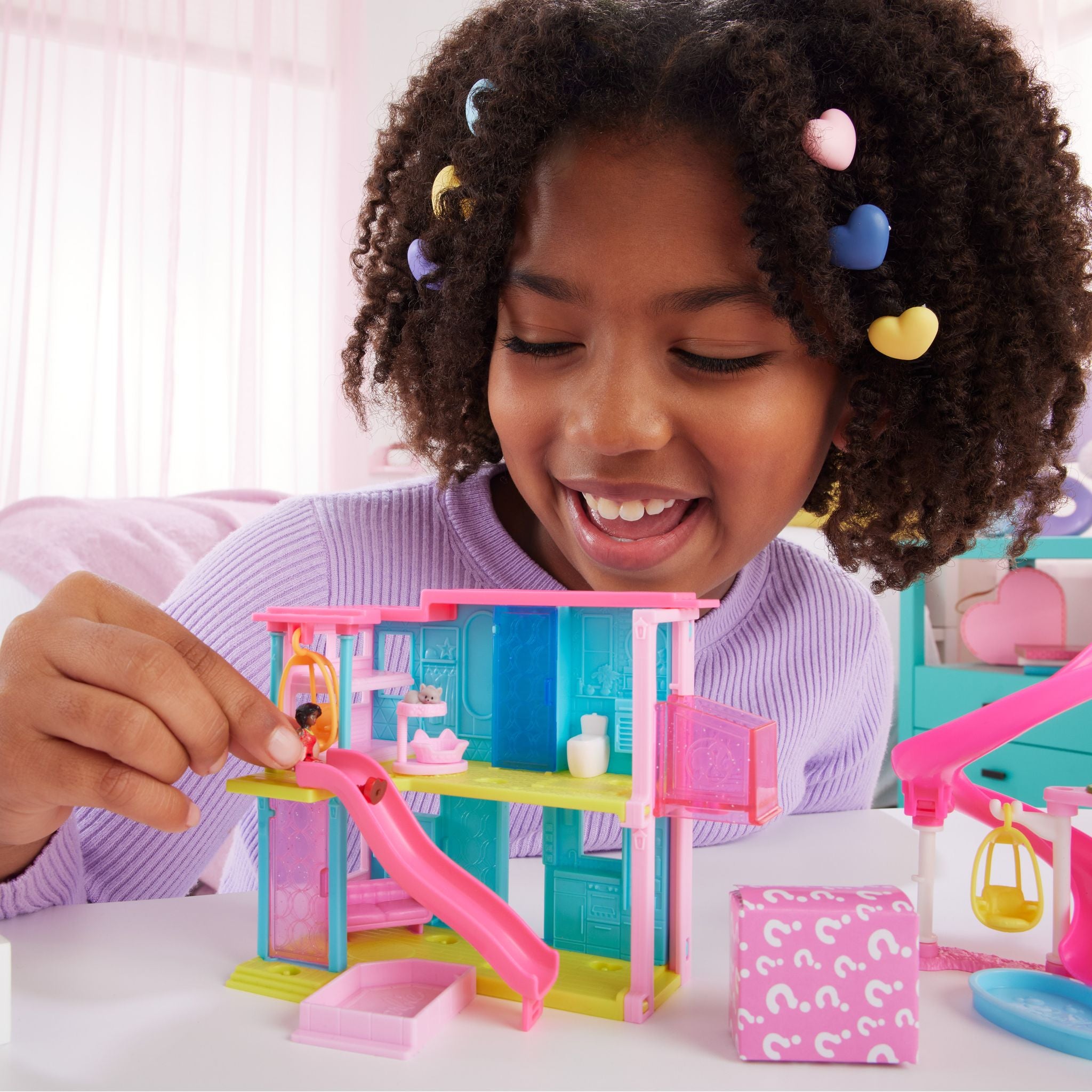 Mini Barbie Land - Adorable Tiny Barbie Dream House Set 2