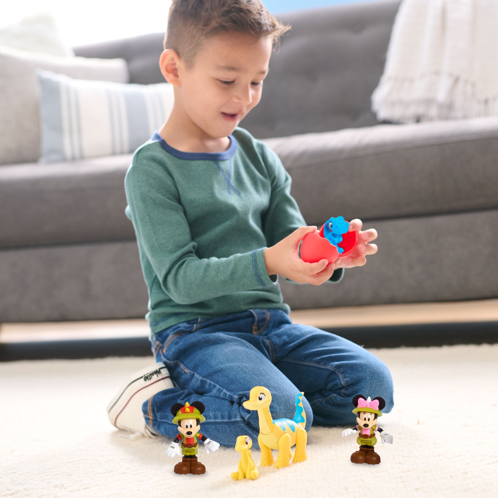 Hot! Disney Junior Mickey Mouse Dino Safari Toy Set