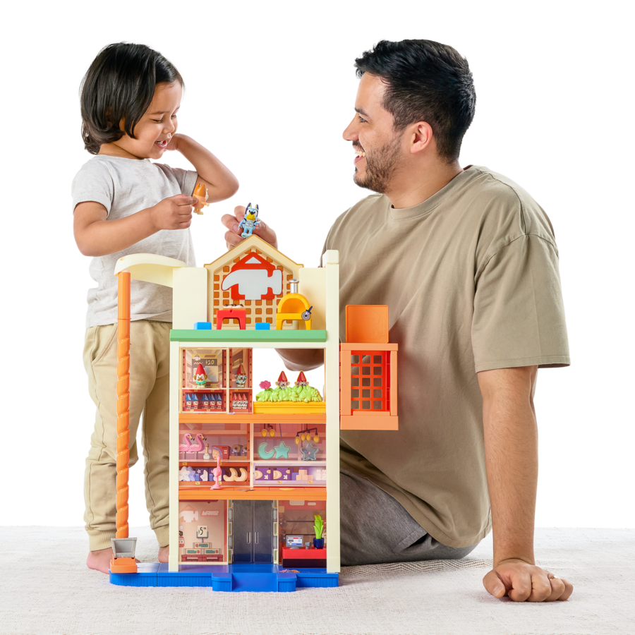 Bluey Season 9 Hammerbarn Shopping Centre Mega Playset with Exclusive Figures