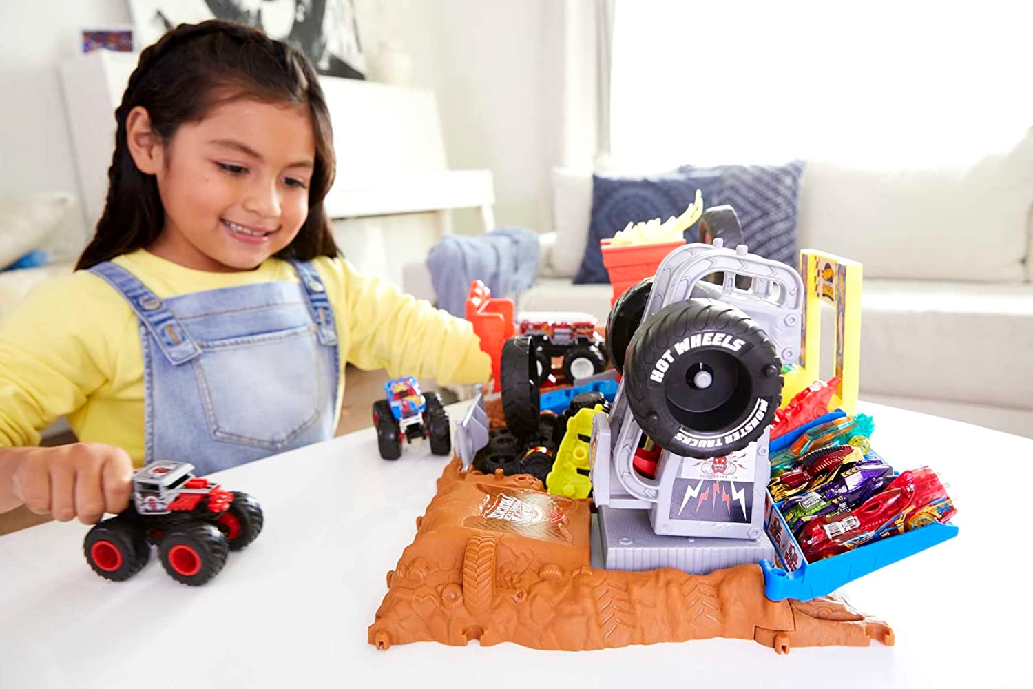 Hot Wheels Monster Trucks Arena Smashers 5 Alarm Fire Crash Challenge Playset - Great Gift for Kids