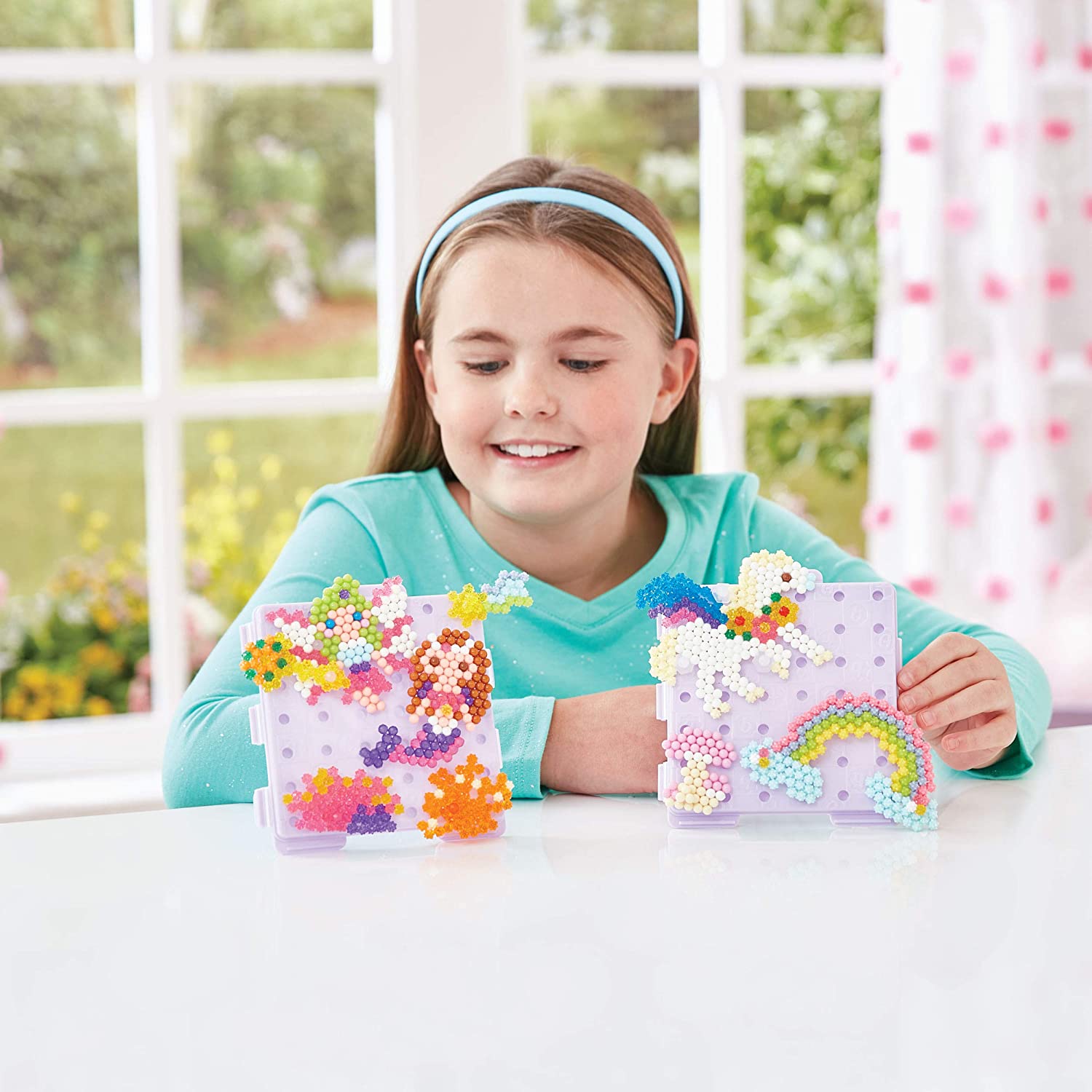 Aquabeads Enchanted World Arts and Crafts Set - Over 1800 Beads in 26 Colors, Great for Kids