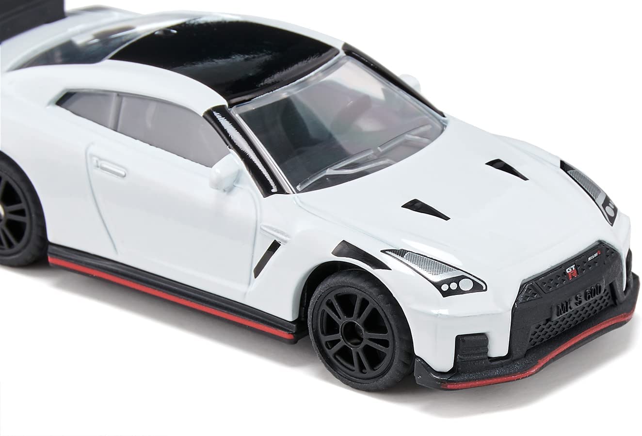 Hot Deal: Siku 1579 Nissan GT-R Nismo (R35) Model