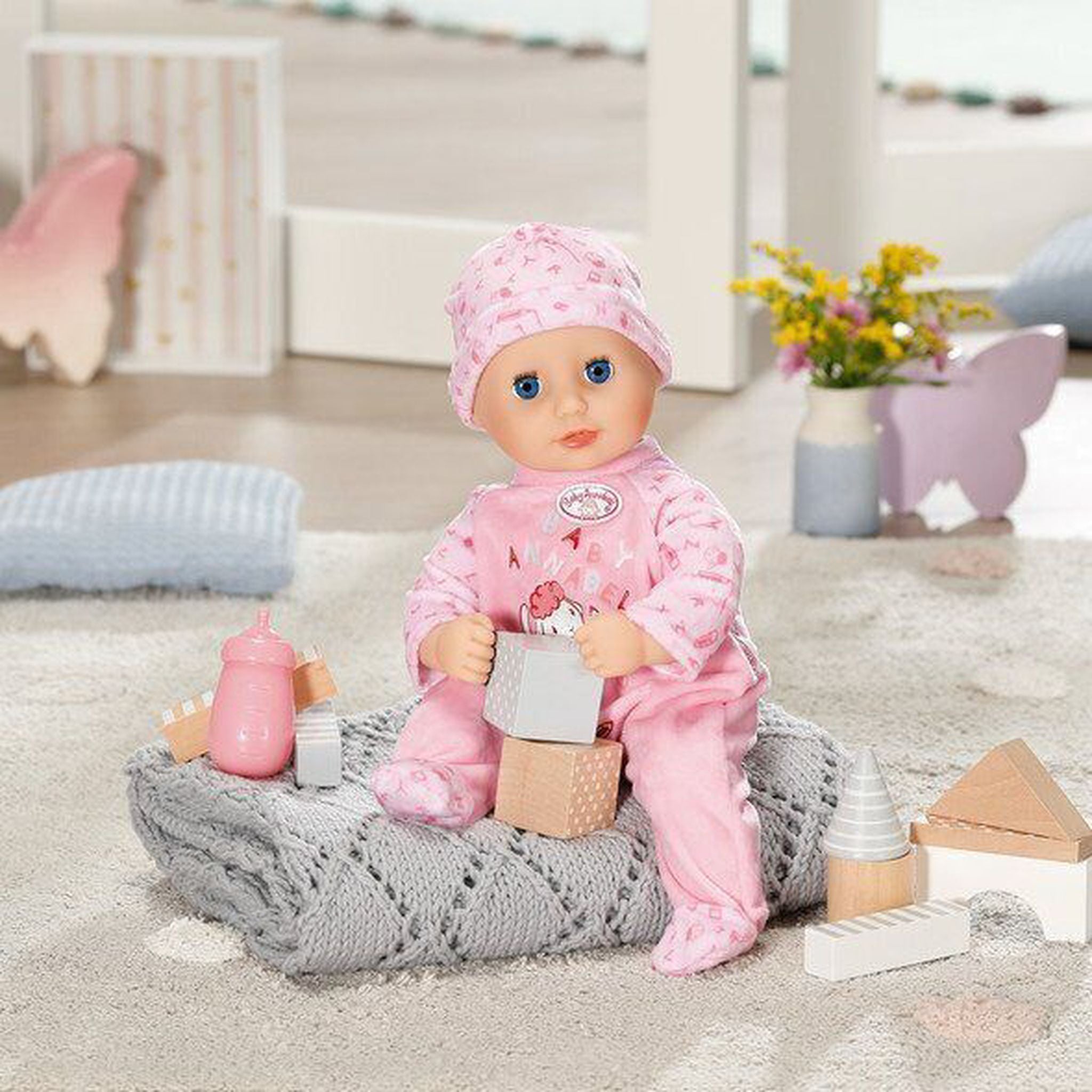 Get This Adorable 36cm Baby Annabell Little Annabell Doll for Nurturing Play!