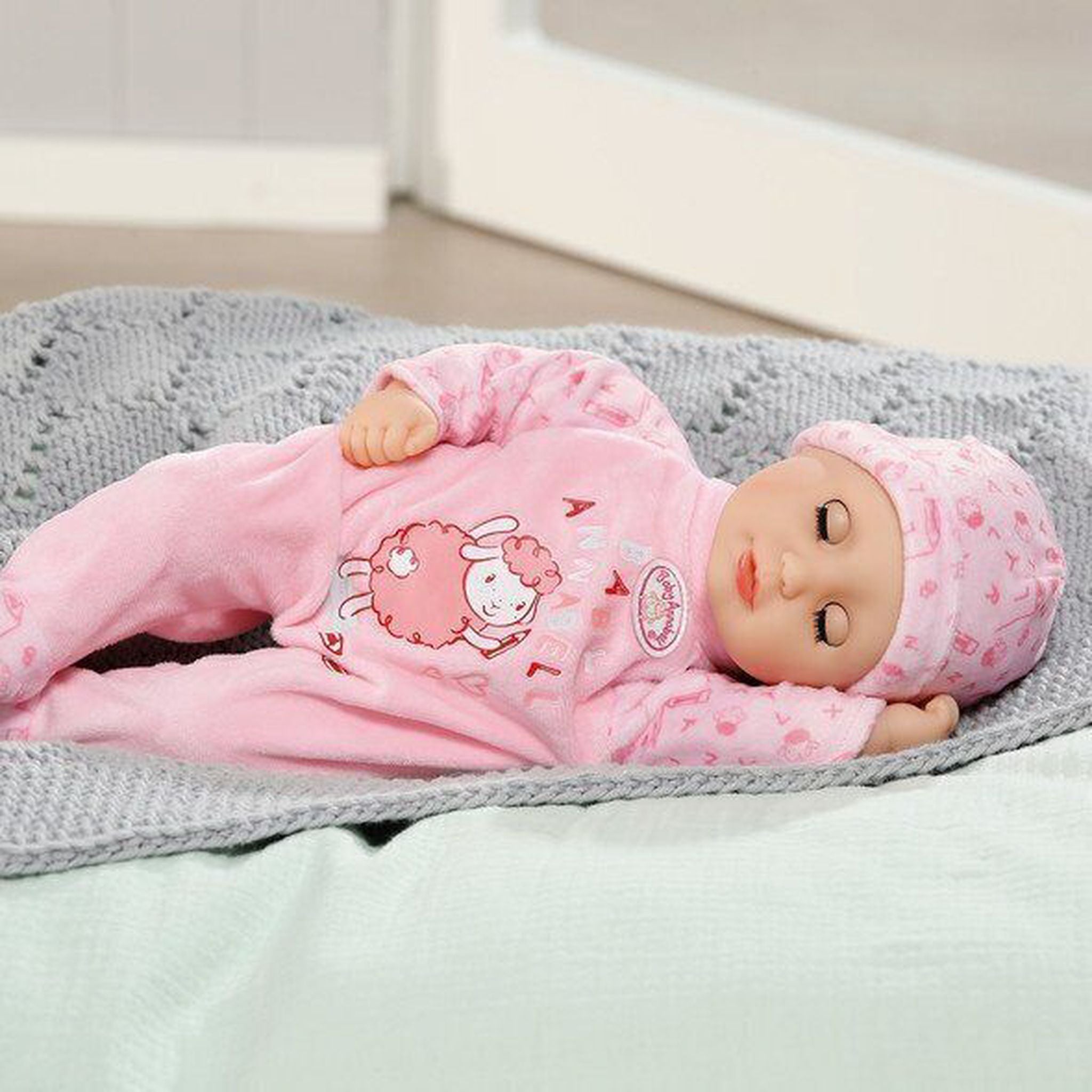 Get This Adorable 36cm Baby Annabell Little Annabell Doll for Nurturing Play!