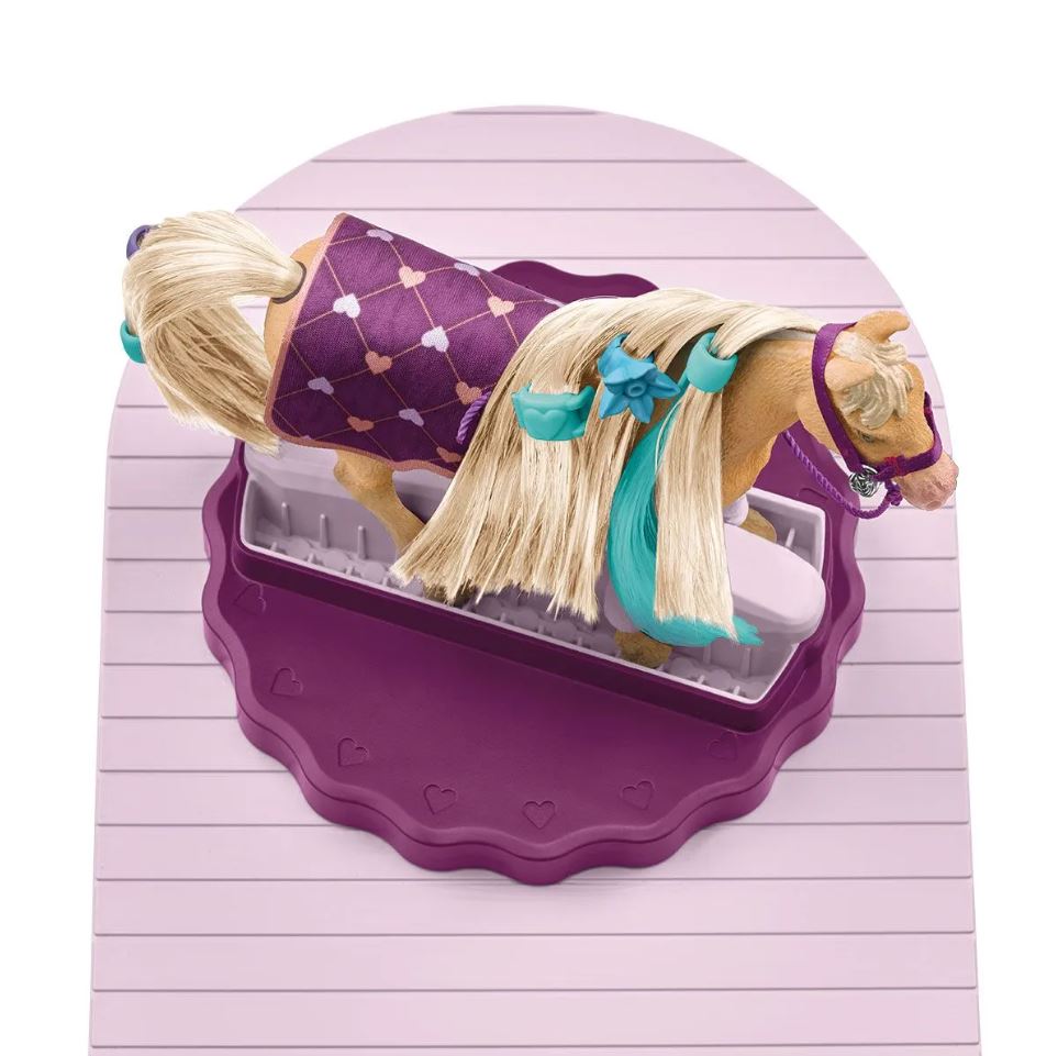 Schleich Deluxe Horse Grooming Station Set with Styling Accessories