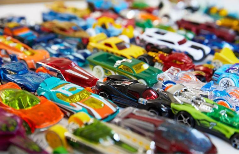 Hot Wheels 50-Car Gift Pack: Ideal Starter Set