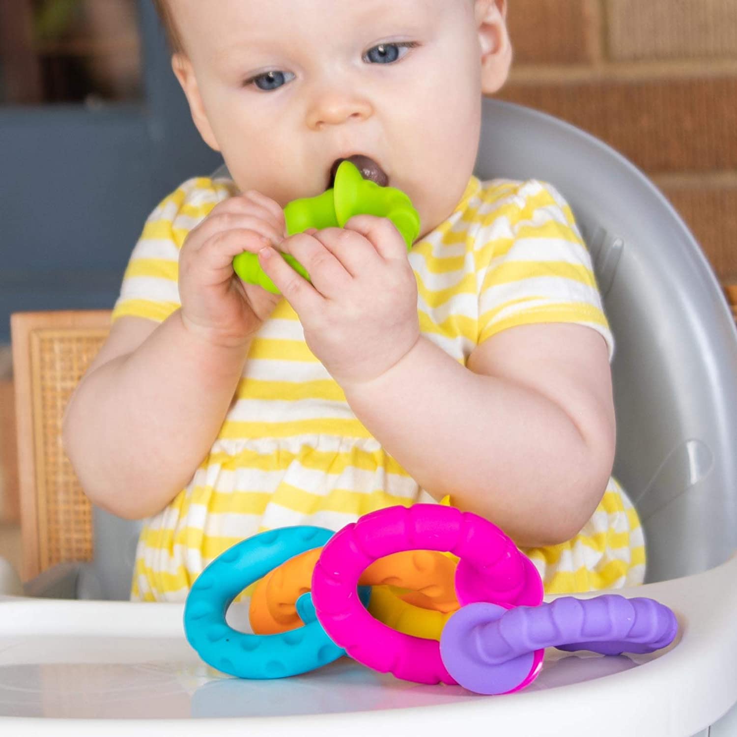 Amazing Fat Brain Toys Pipsquigz Ringlets - Set of 6 Colorful Silicone Rings for Sensory Fun