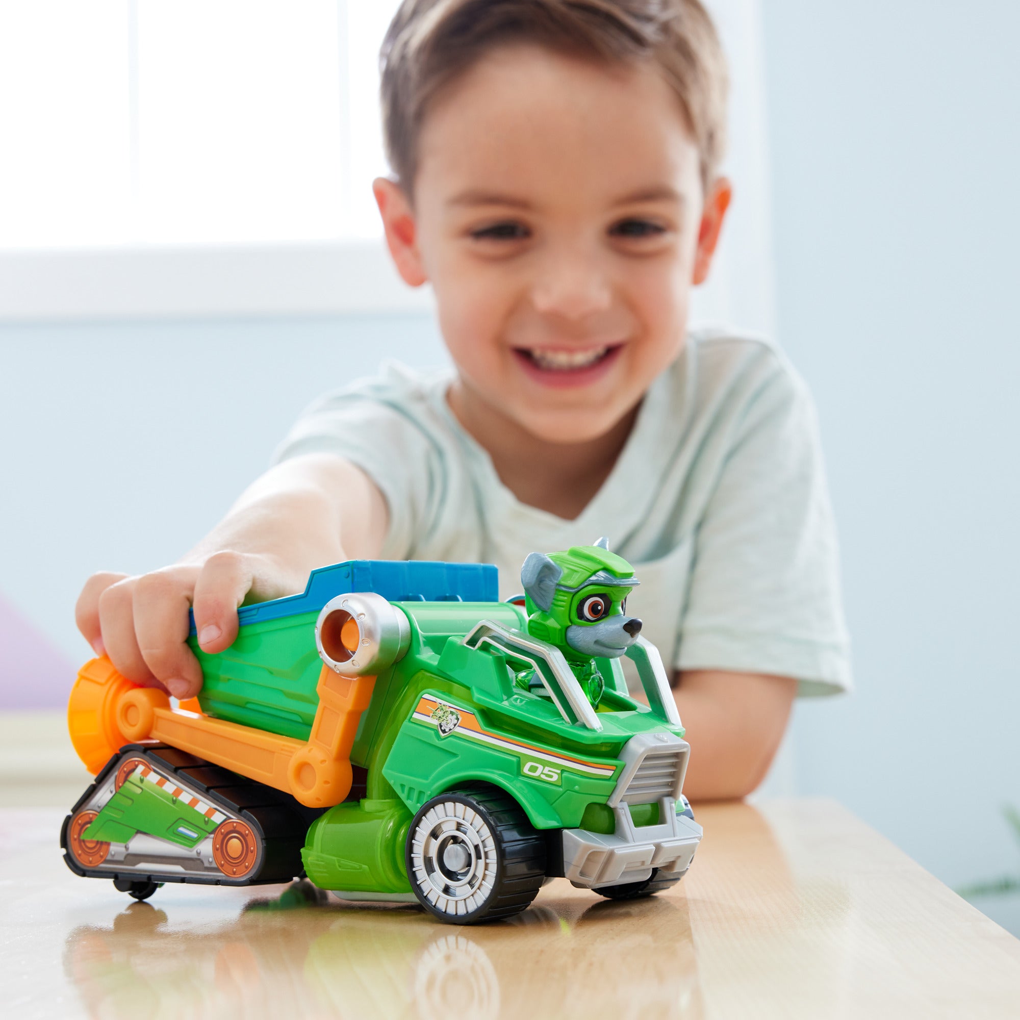 Hot! PAW Patrol Rocky's Mighty Movie Recycle Truck