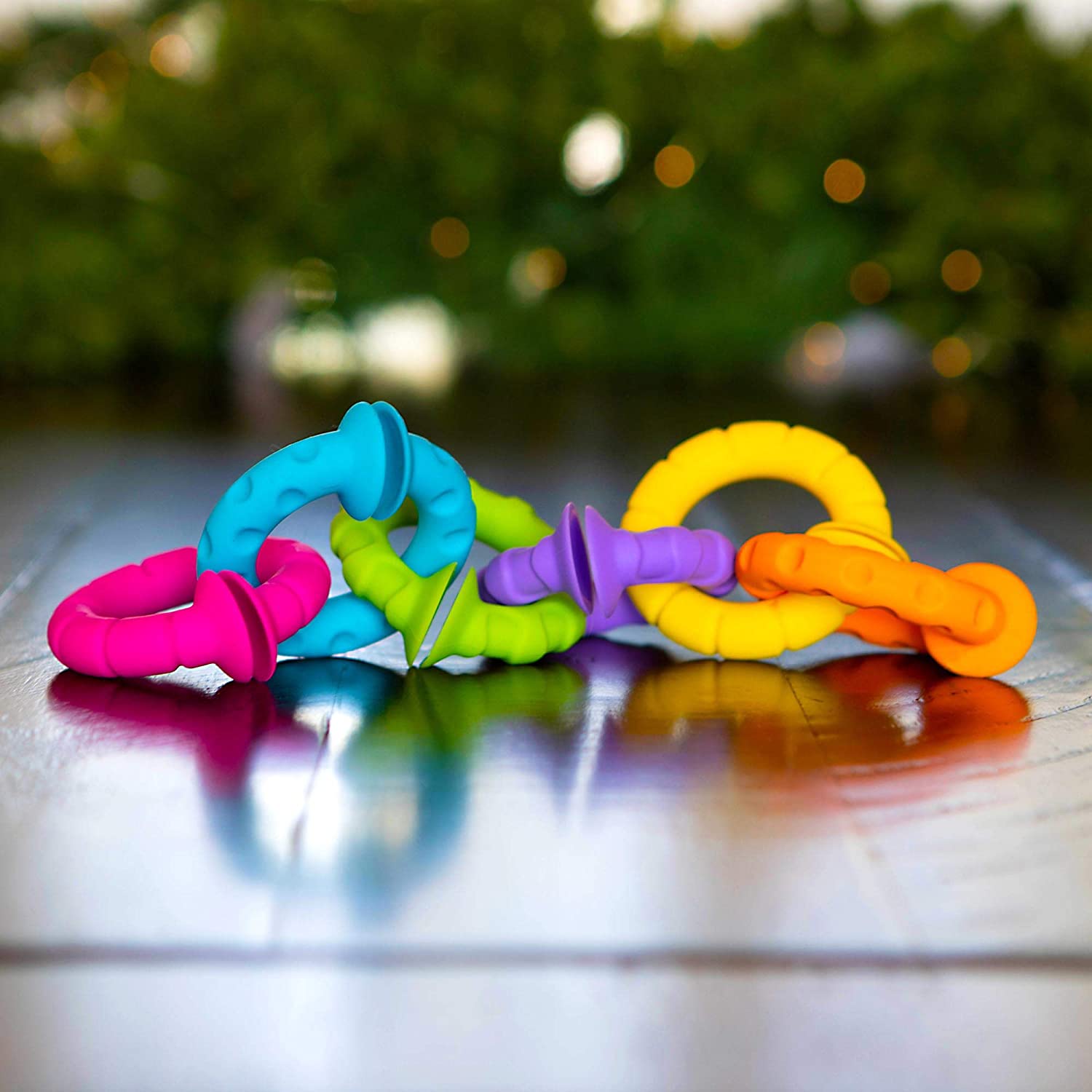 Amazing Fat Brain Toys Pipsquigz Ringlets - Set of 6 Colorful Silicone Rings for Sensory Fun