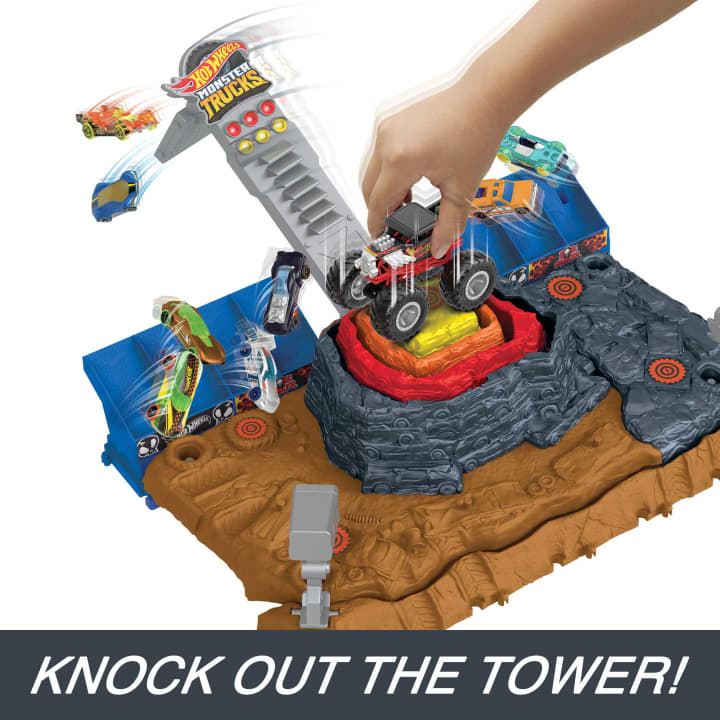 Hot Wheels Monster Truck Arena Smashers: Bone Shaker Ultimate Crush Yard Playset - Epic Fun!