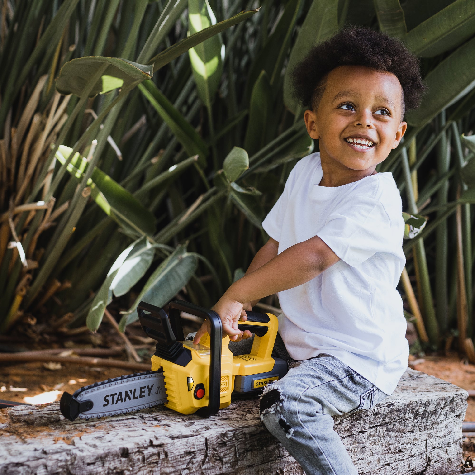 Hot! Stanley Jr. Battery-Operated Deluxe Chainsaw Toy