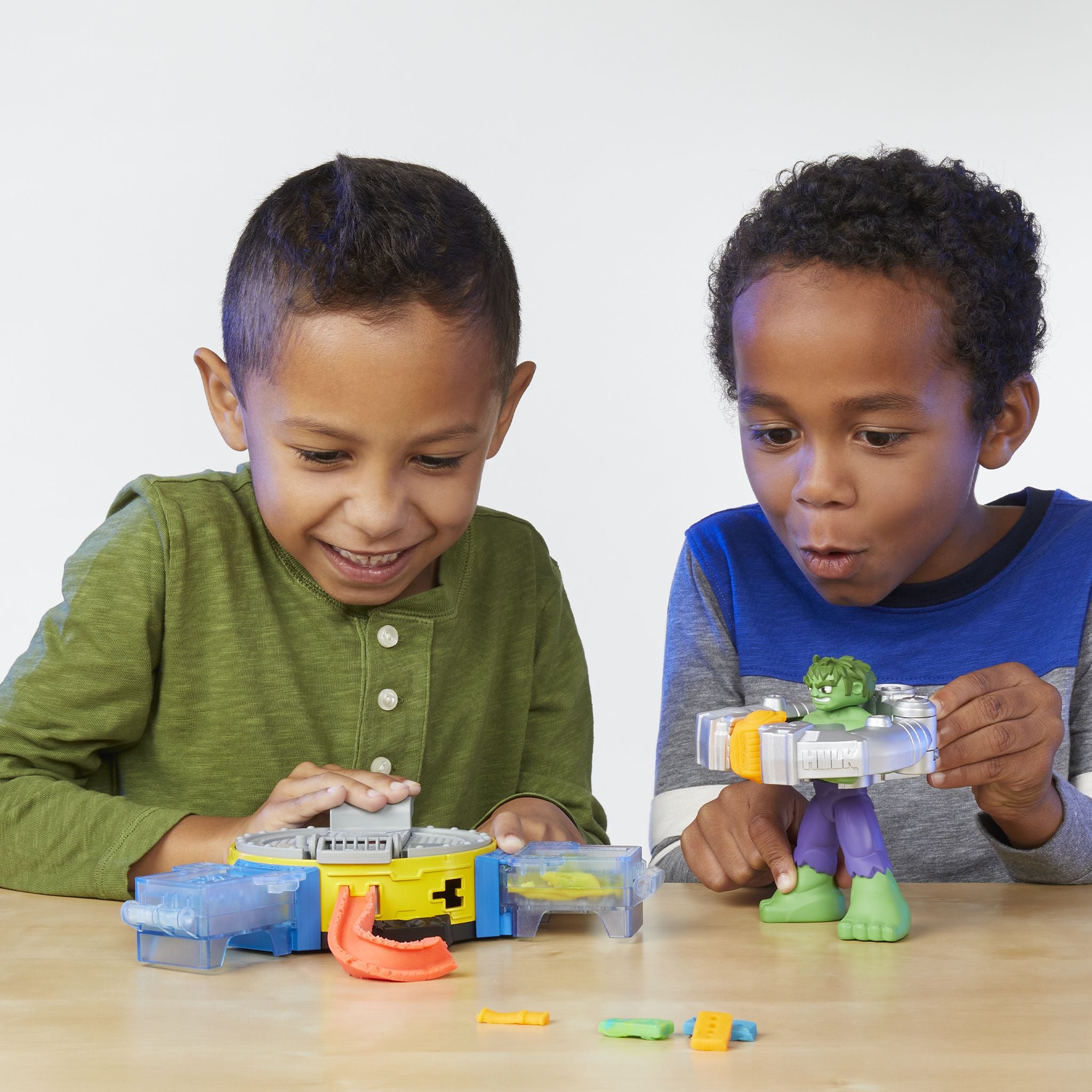Play - Doh Hulk Super Smash and Squish Toy Set